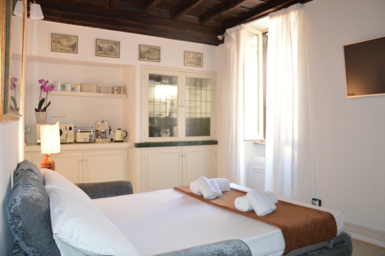 Historic Center - Elegant With Charming Antiques - Raffaello Lejlighed